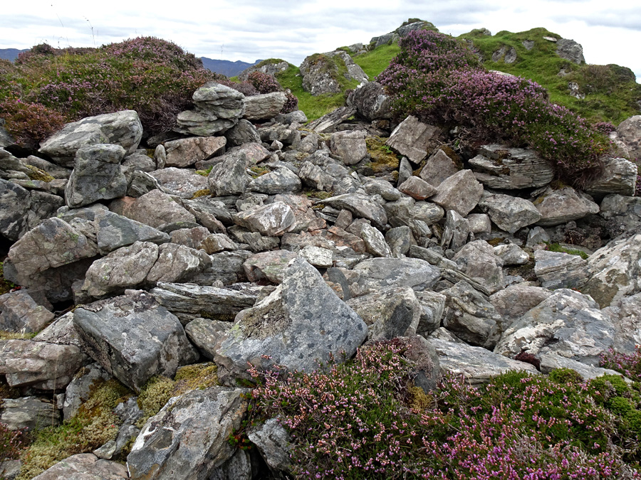 Dunan Choinnich (Stone Fort / Dun) by LesHamilton