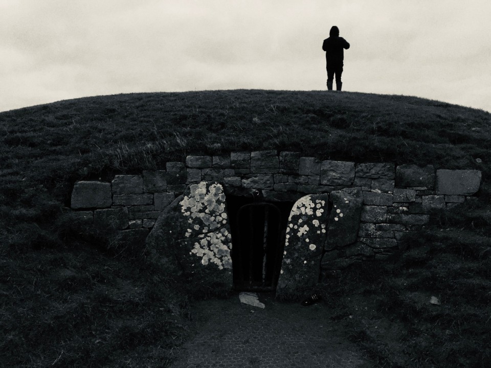 The Mound of Hostages (Passage Grave) by ryaner