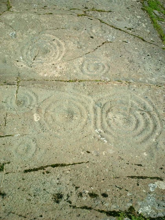 Cairnbaan (Cup and Ring Marks / Rock Art) by wee_malky