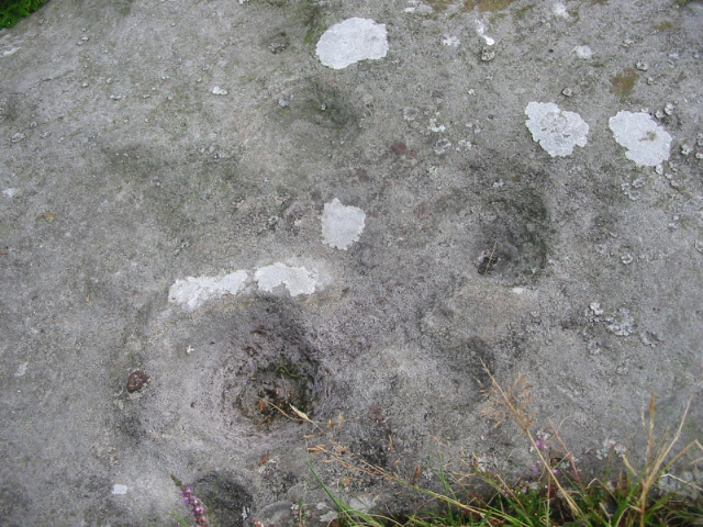 Weetwood Moor (Cup and Ring Marks / Rock Art) by stubob