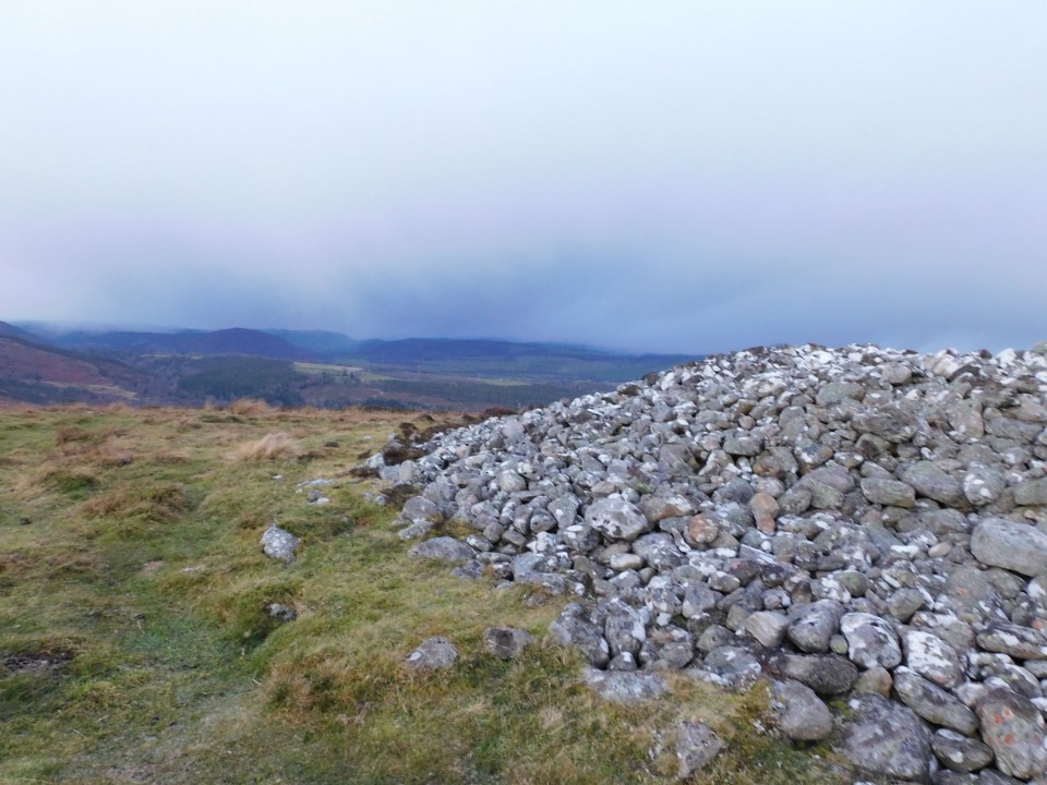Cnoc Udais (Cairn(s)) by drewbhoy