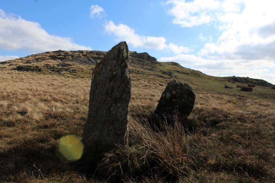 Four Stones Hill (Standing Stones) by postman