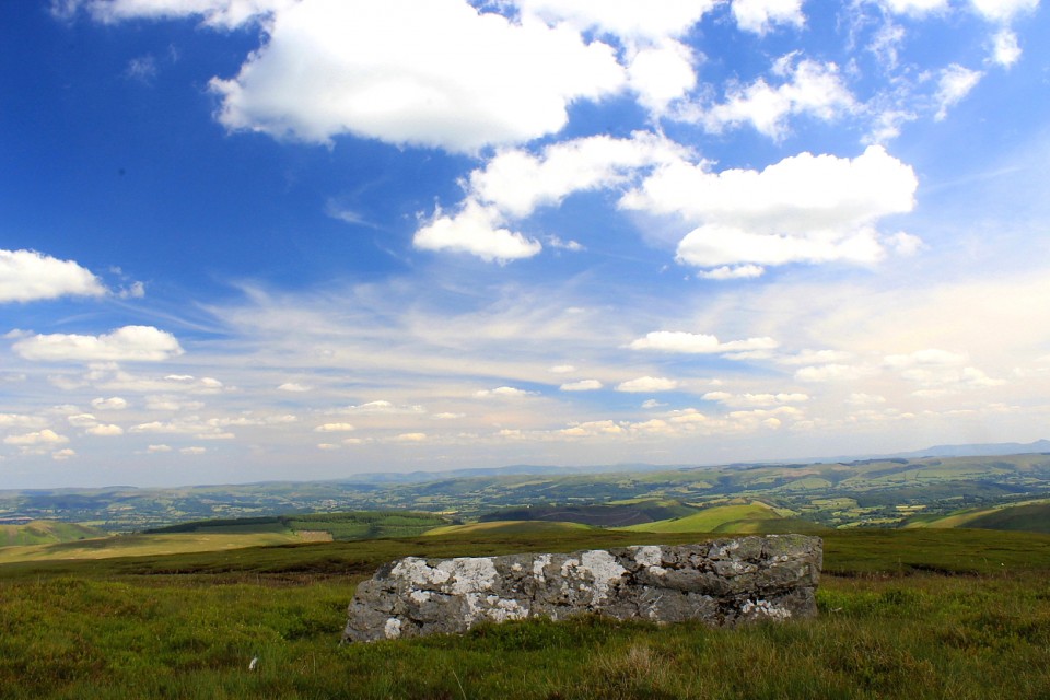 Pen-y-Gorllwyn Stone (Standing Stone / Menhir) by GLADMAN
