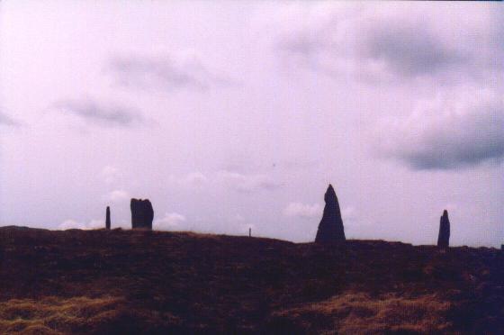 Cnoc Ceann a'Gharraidh (Stone Circle) by Moth