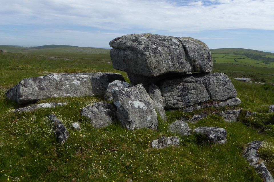 Catshole Tor Quoit (Chambered Tomb) by thesweetcheat
