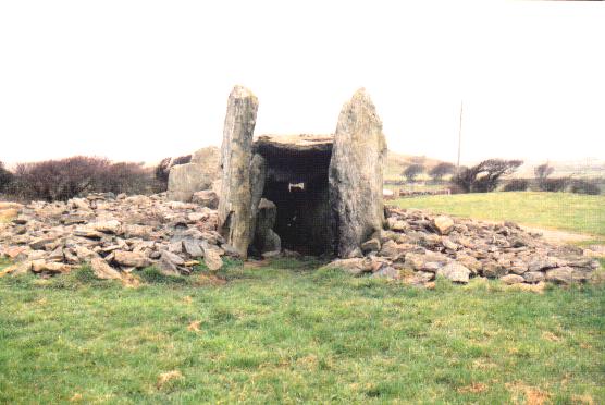 Trefignath (Chambered Cairn) by Moth