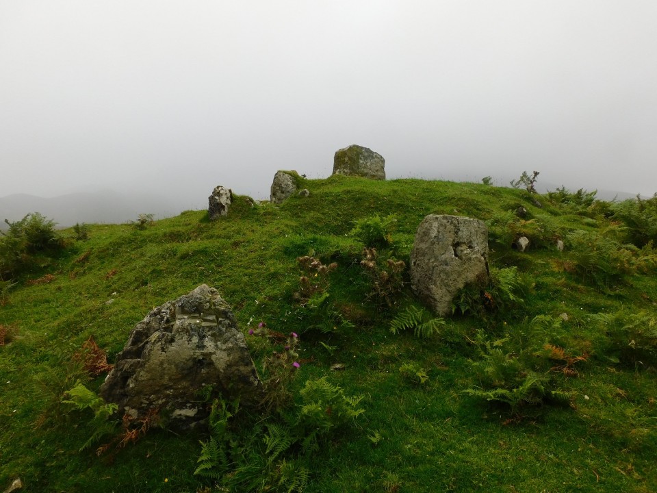 An Sithean (Chambered Cairn) by drewbhoy