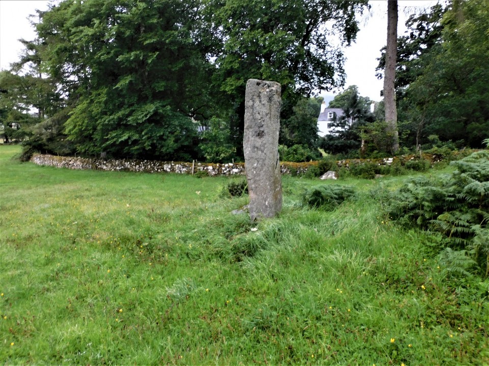 Clach na h'annait (Standing Stone / Menhir) by drewbhoy