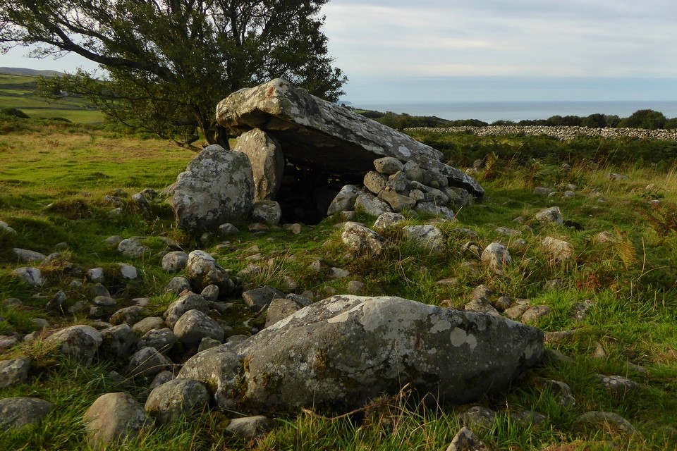 Cors y Gedol (Burial Chamber) by thesweetcheat