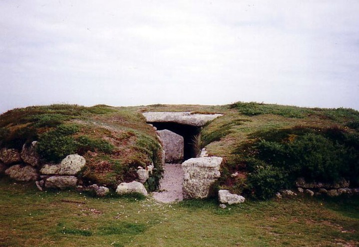 The Great Tomb on Porth Hellick Down (Chambered Cairn) by Earthstepper