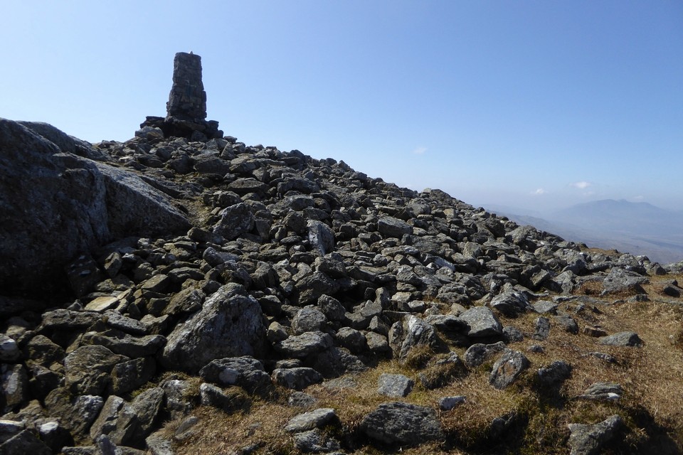 Aran Fawddwy (Round Cairn) by thesweetcheat