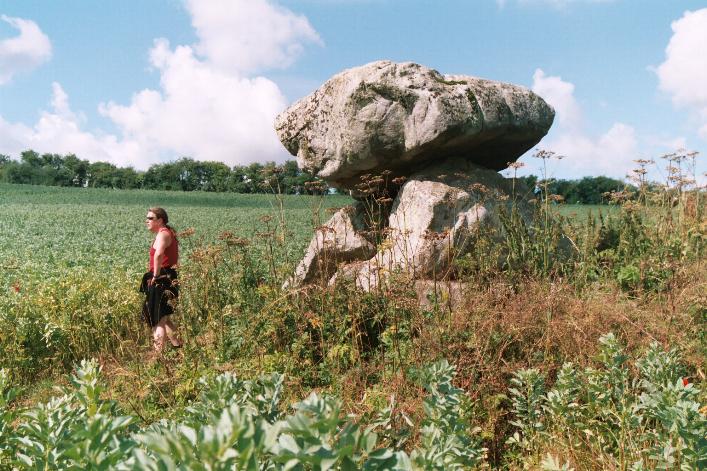 Devil's Den (Chambered Tomb) by Moth