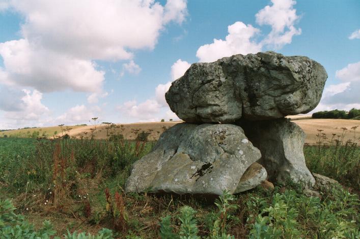 Devil's Den (Chambered Tomb) by Moth