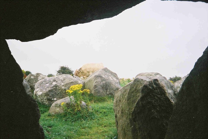 Tomb 7 (Passage Grave) by Cursuswalker