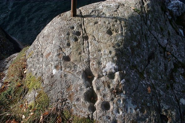 North Ballachulish (Cup Marked Stone) by nickbrand