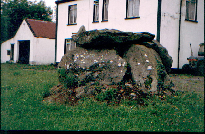 Drumhawnagh (Chambered Tomb) by greywether