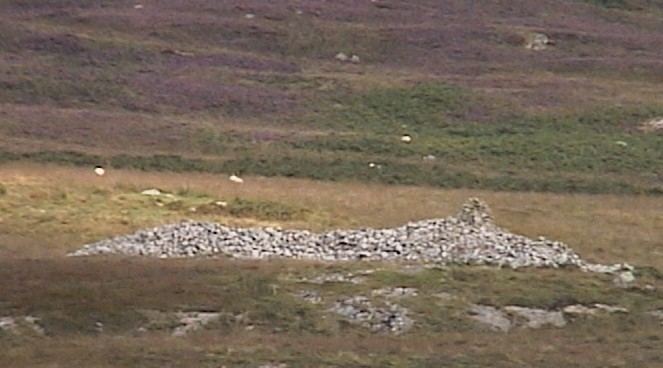 Cairn Na Gath (Chambered Cairn) by greywether