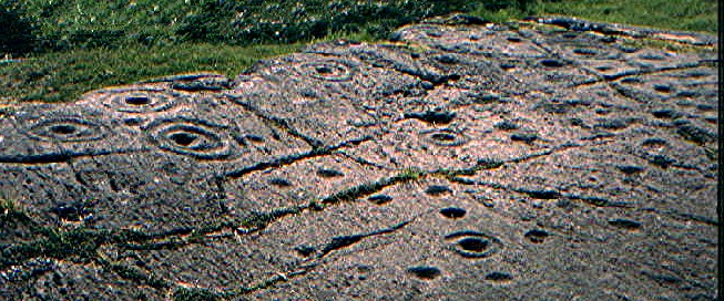 Baluachraig (Cup and Ring Marks / Rock Art) by greywether