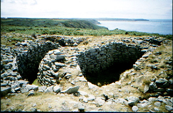 Carn Gluze (Chambered Cairn) by greywether