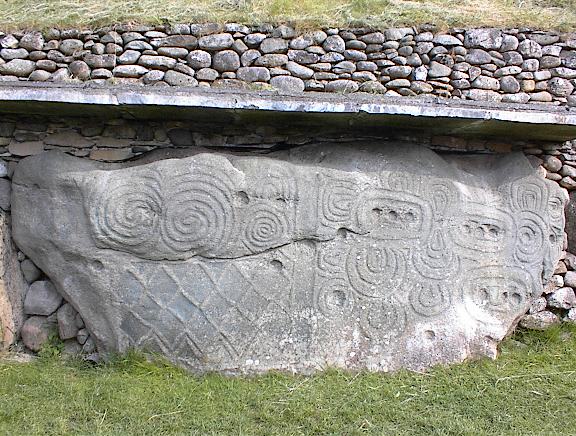 Newgrange (Passage Grave) by kevimetal