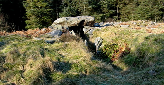 White Cairn (Chambered Cairn) by greywether