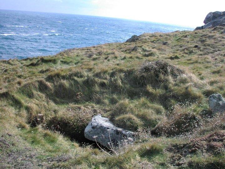 Airport cairn (Chambered Cairn) by Moth