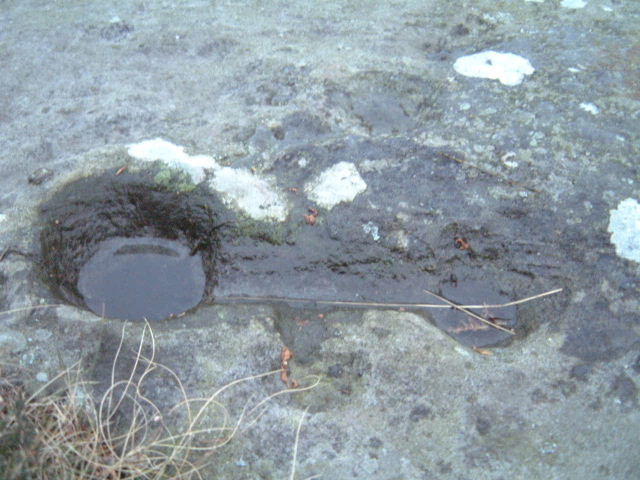 Weetwood Moor (Cup and Ring Marks / Rock Art) by moey
