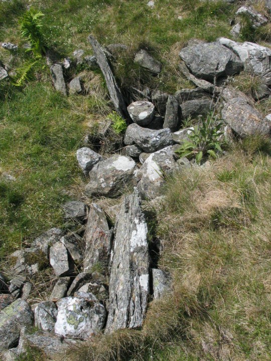 Clach na Tiompan (Chambered Cairn) by greywether