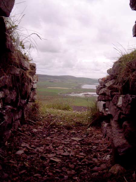 Wideford Hill (Chambered Cairn) by Hob