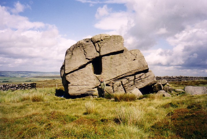 Hitching Stone (Keighley Moor) (Natural Rock Feature) by David Raven