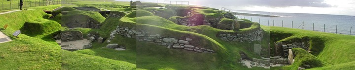 Skara Brae (Ancient Village / Settlement / Misc. Earthwork) by Moth