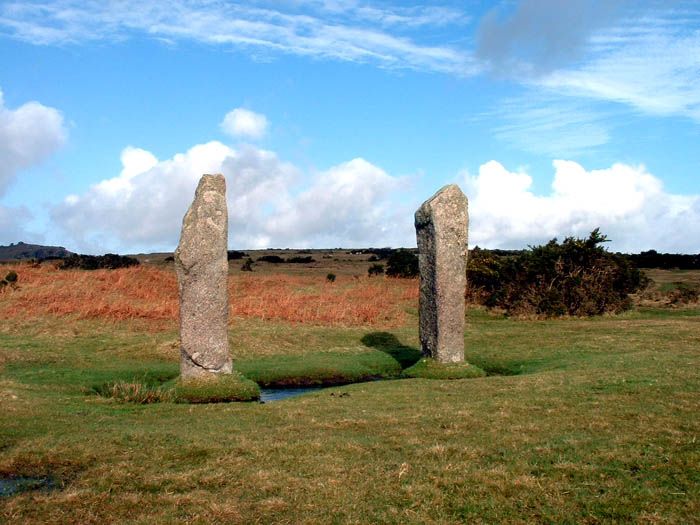 The Pipers (St Cleer) (Standing Stones) by phil