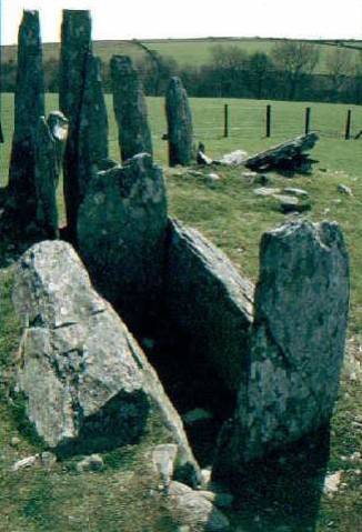 Cairnholy (Chambered Cairn) by greywether