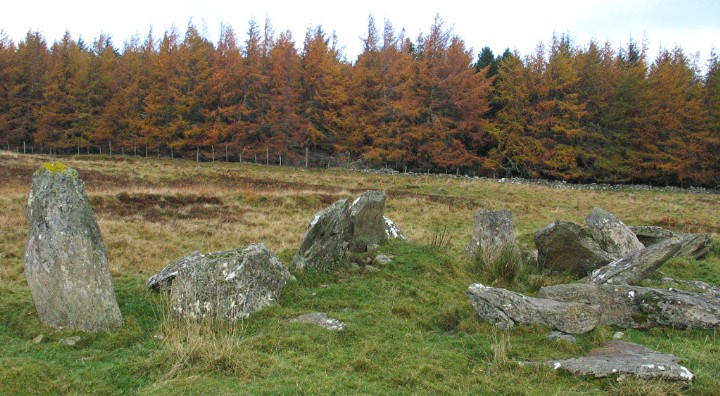 Balnacrae (Chambered Cairn) by greywether