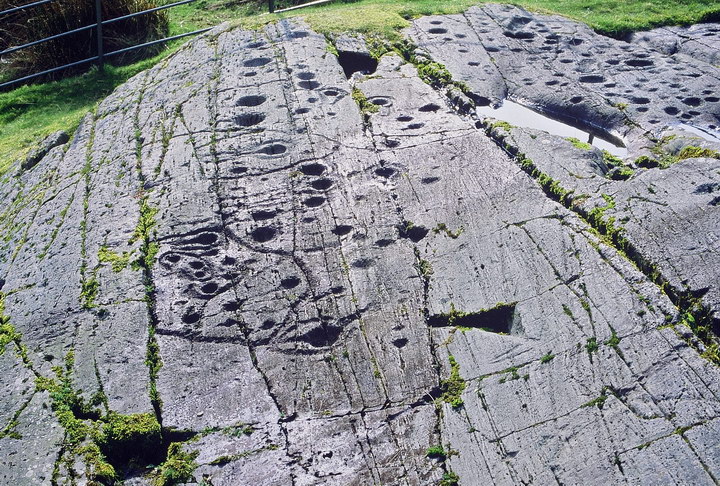 Kilmichael Glassary (Cup and Ring Marks / Rock Art) by Ian Murray