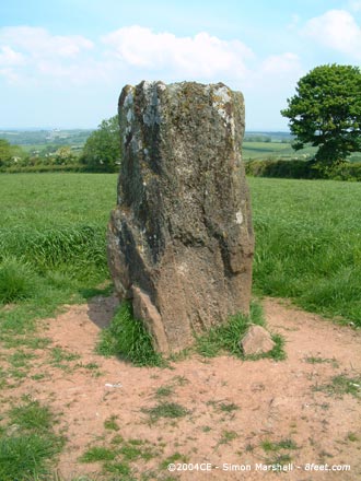Gwempa (Standing Stone / Menhir) by Kammer