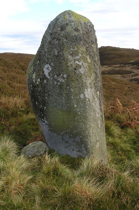 Sack Stone (Standing Stone / Menhir) by tiompan