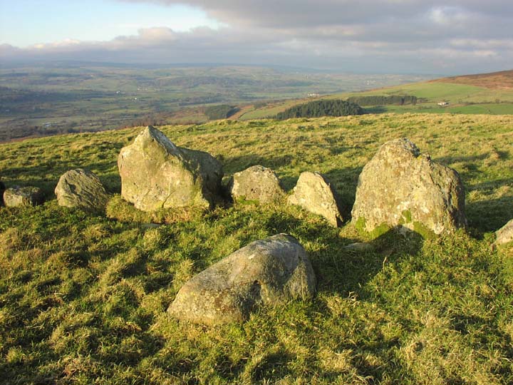 Moel ty Uchaf (Cairn circle) by treaclechops