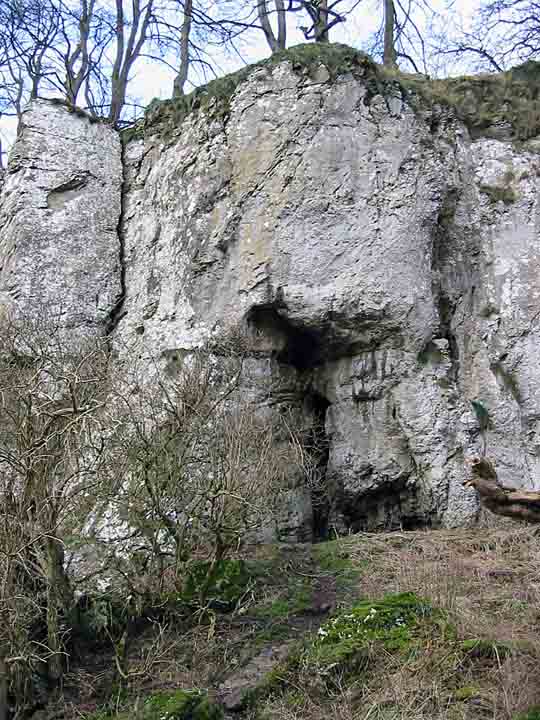 Frank I' Th' Rocks (Cave / Rock Shelter) by stubob