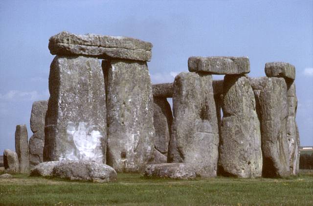 Stonehenge (Circle henge) by RoyReed