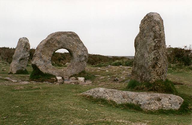 Men-An-Tol (Holed Stone) by RoyReed