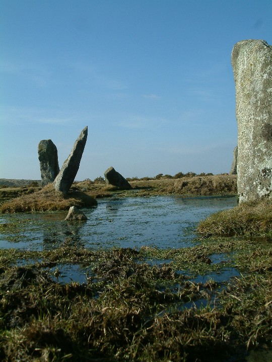 Nine Stones of Altarnun (Stone Circle) by Mr Hamhead