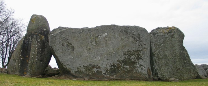 Loanhead of Daviot (Stone Circle) by greywether