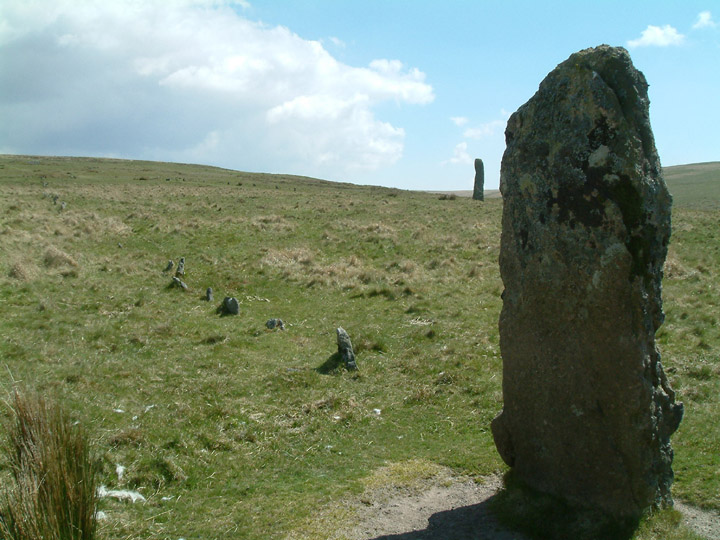 Drizzlecombe Megalithic Complex by Mr Hamhead