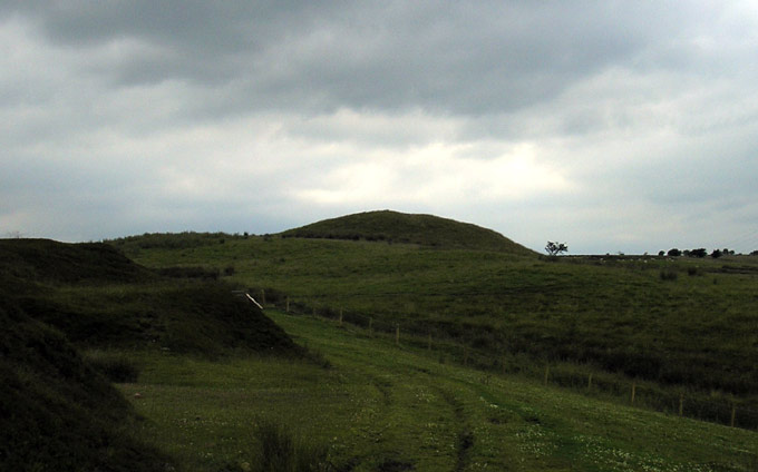 Carve Hill (Round Barrow(s)) by baza