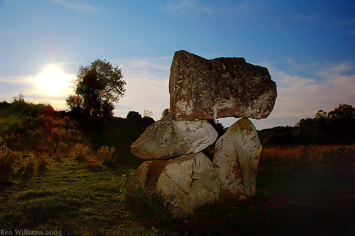 Aghnacliff (Portal Tomb) by CianMcLiam