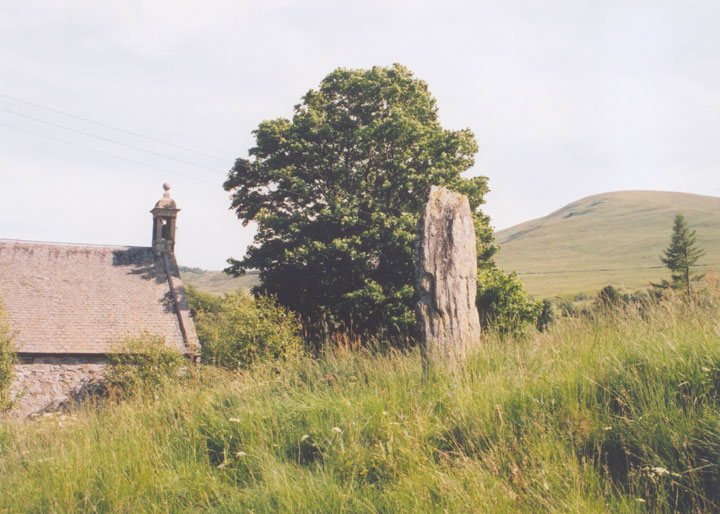 Old Kirk (Spittal of Glenshee) (Standing Stone / Menhir) by BigSweetie