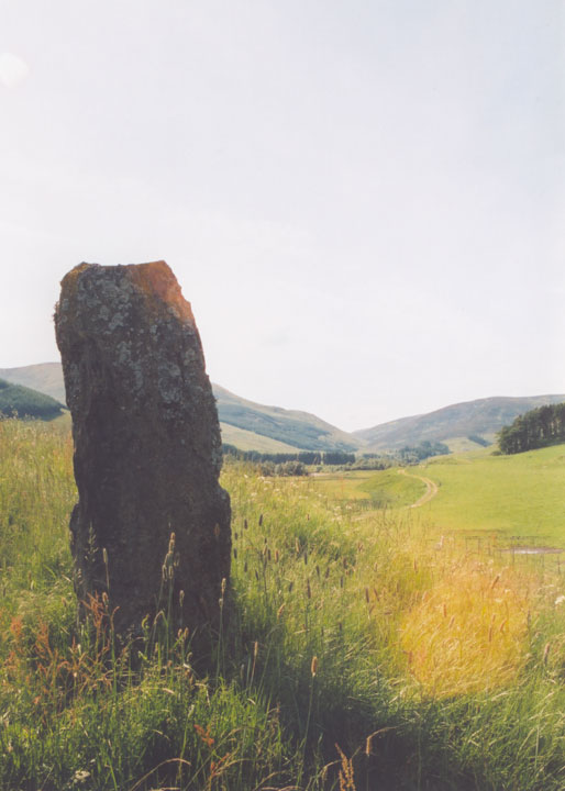 Old Kirk (Spittal of Glenshee) (Standing Stone / Menhir) by BigSweetie