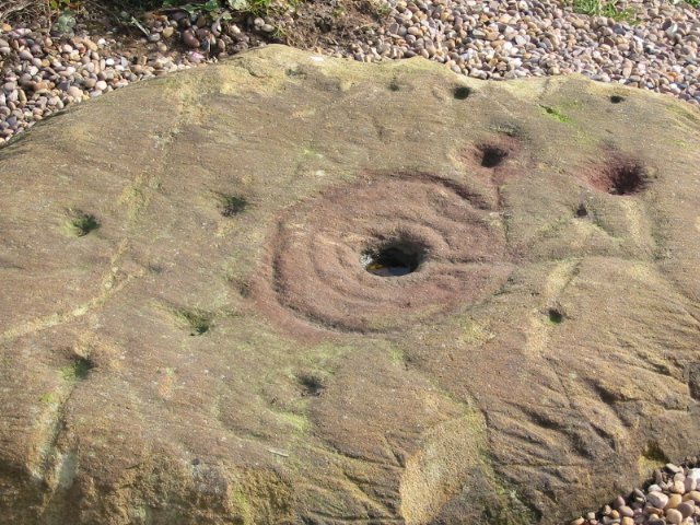 Ashover (Cup and Ring Marks / Rock Art) by stubob