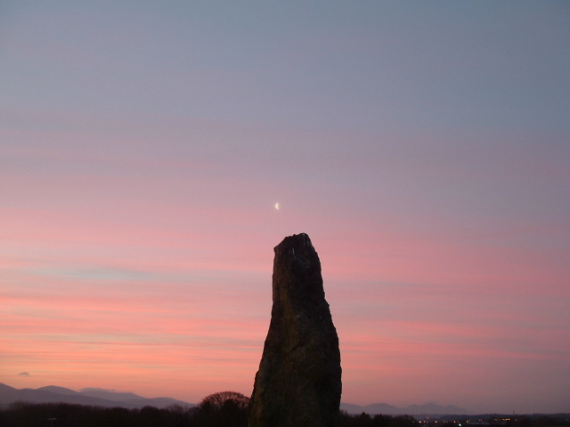 Plas Cadnant (Standing Stone / Menhir) by danieljackson
